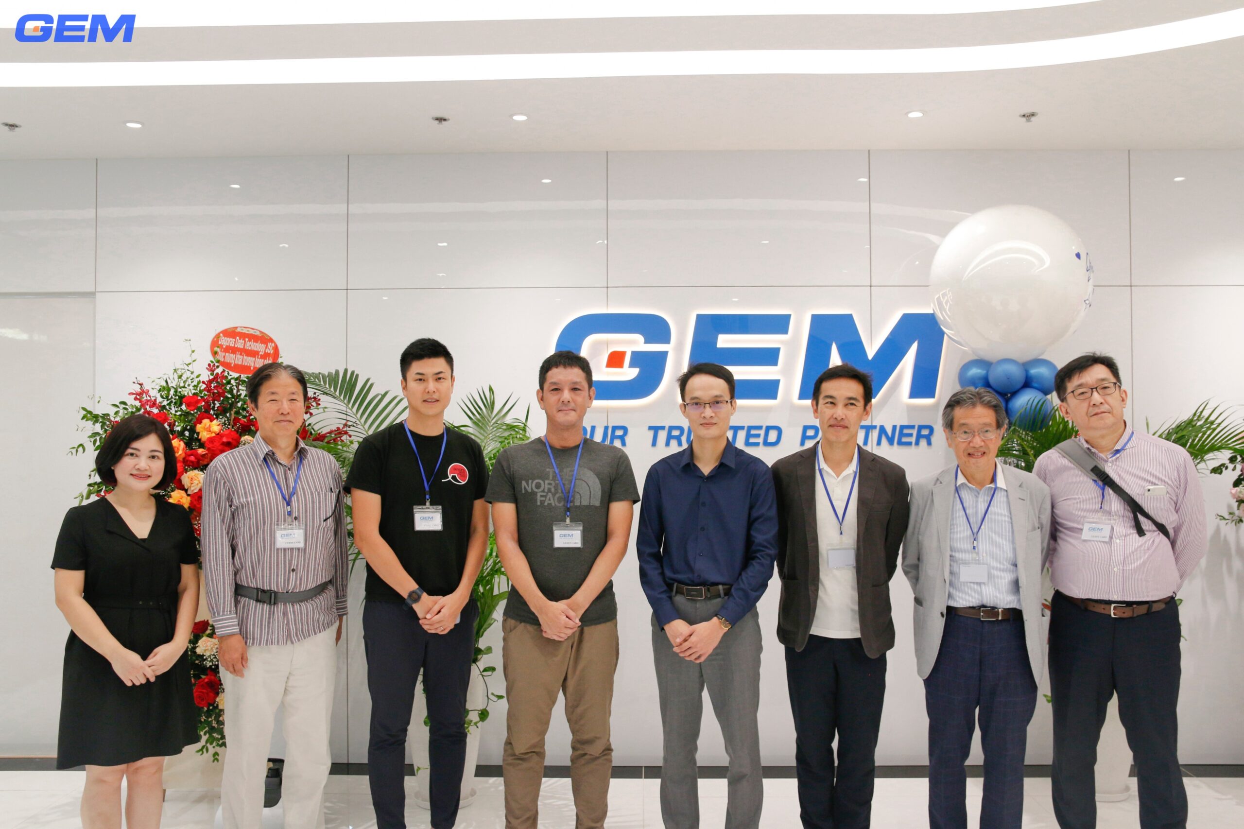 Japanese partners paid a visit to GEM’s office.